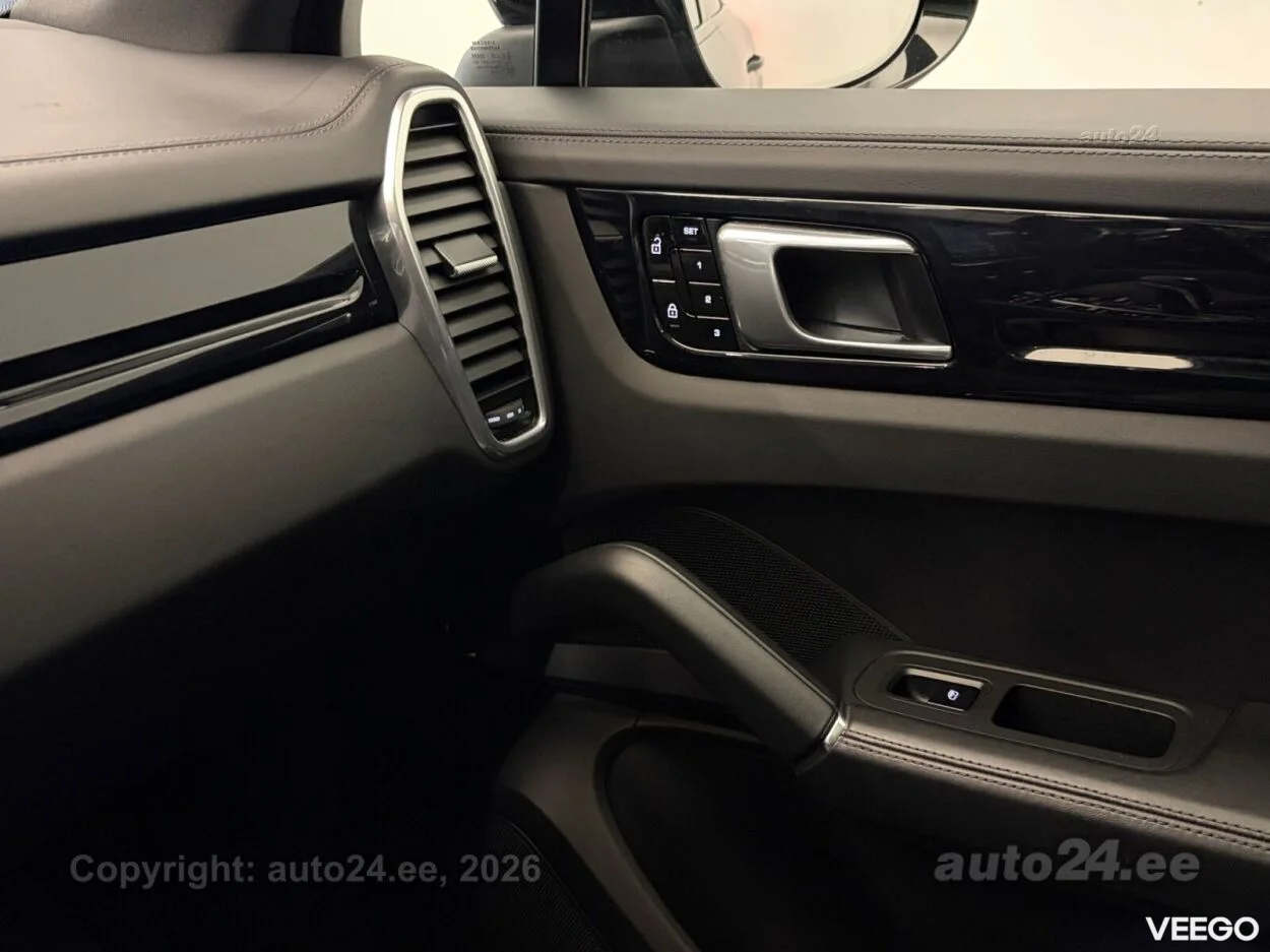 Porsche Cayenne Coupe Hybrid 2.9 250kW