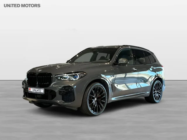 Image of BMW X5 xDrive40d M Sport 7-sits D/A Pro B&W Panorama 360 Drag 250kW