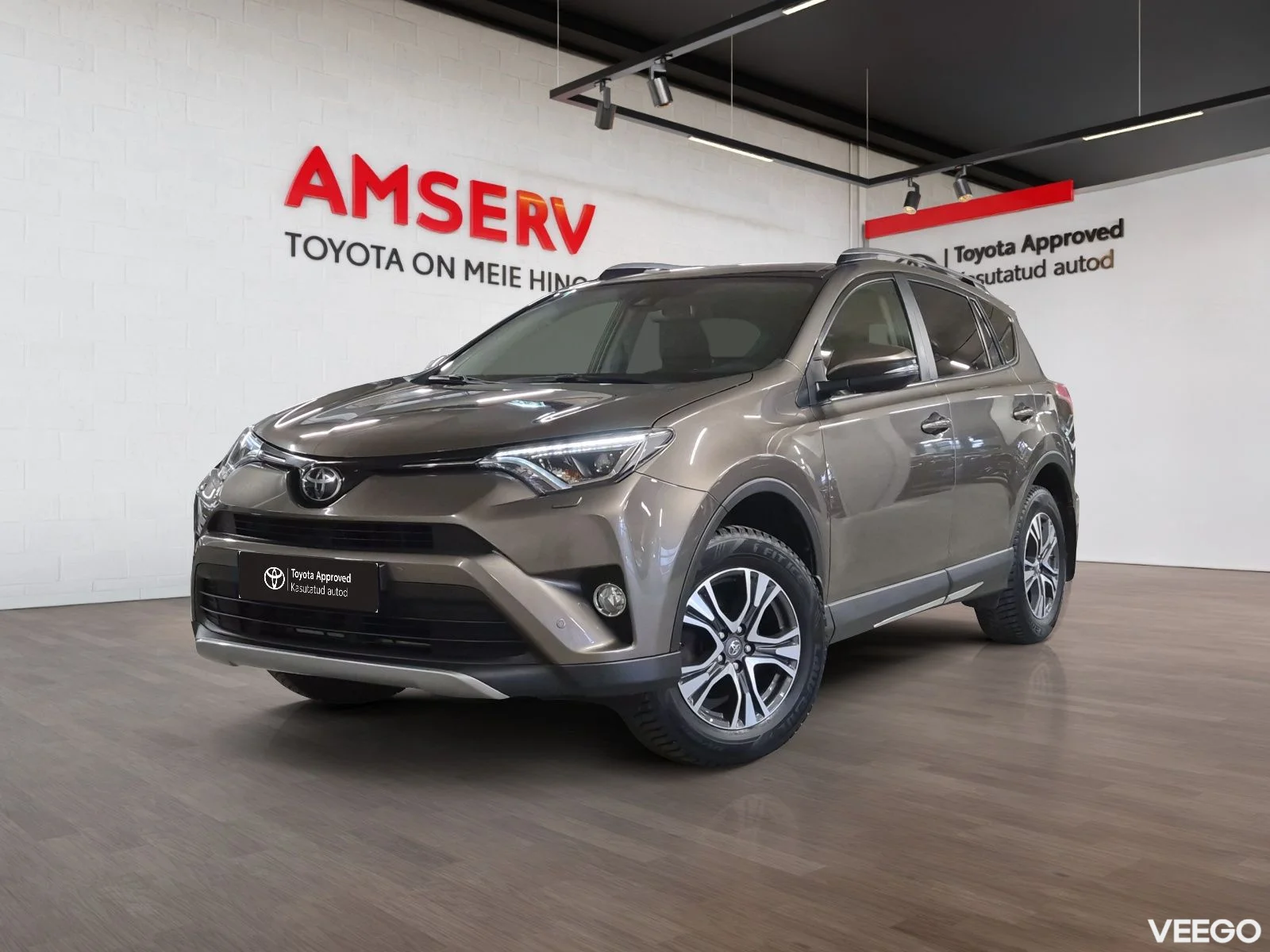 Toyota RAV4 Luxury Plus AWD 2 112kW