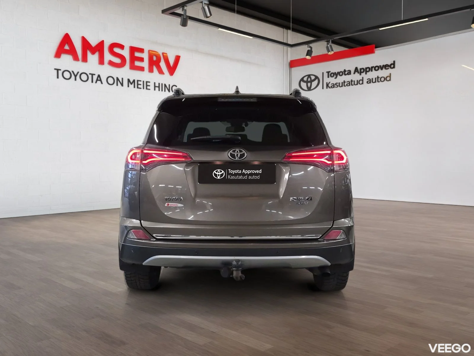 Toyota RAV4 Luxury Plus AWD 2 112kW