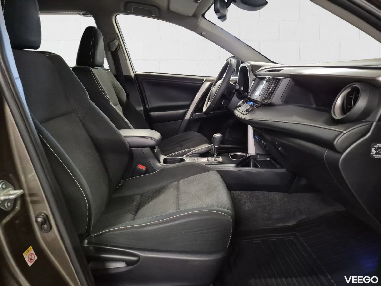 Toyota RAV4 Luxury Plus AWD 2 112kW