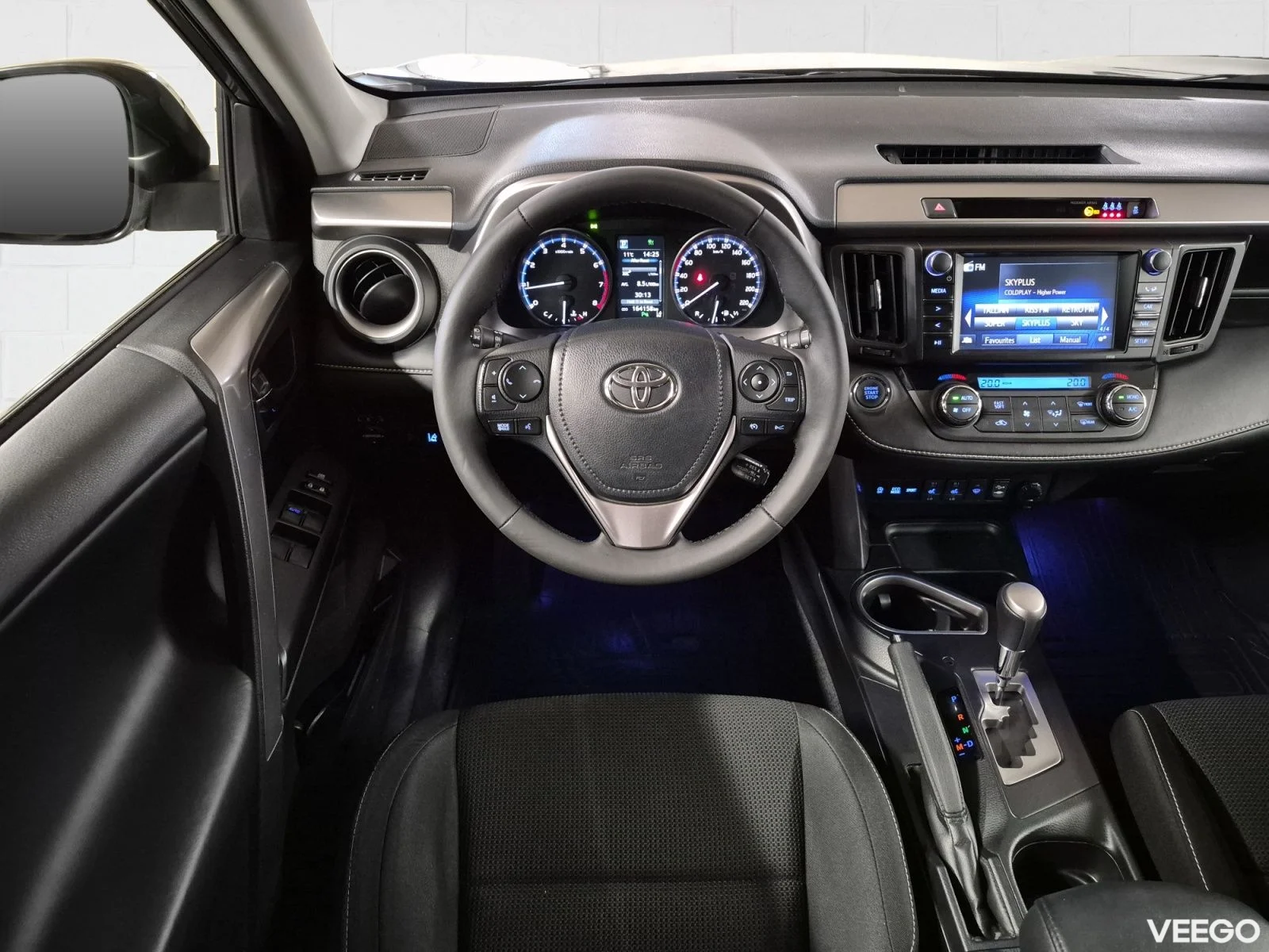 Toyota RAV4 Luxury Plus AWD 2 112kW