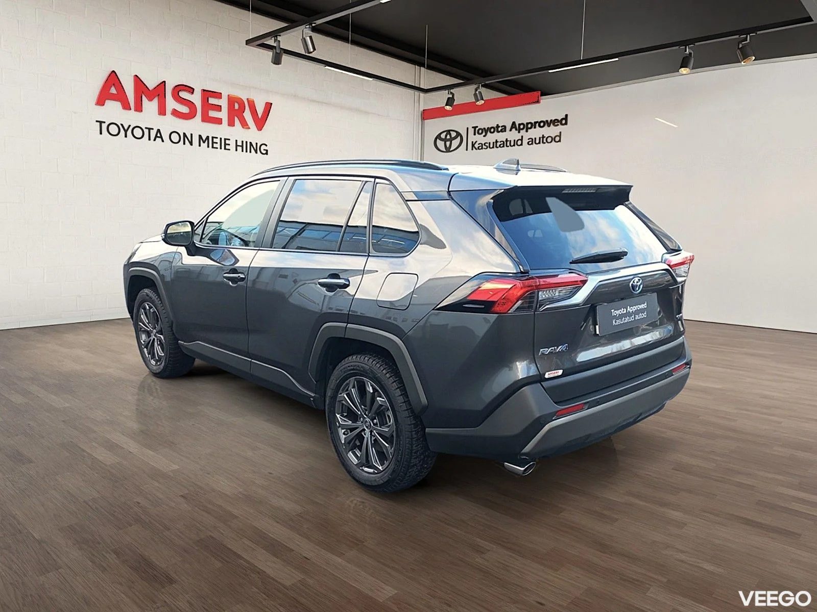 Toyota RAV4 Luxury Limited 2.5 131kW