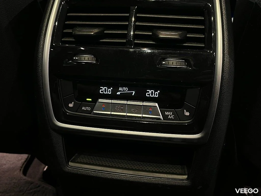 BMW X5 xDrive40d M Sport 7-sits D/A Pro B&W Panorama 360 Drag 250kW
