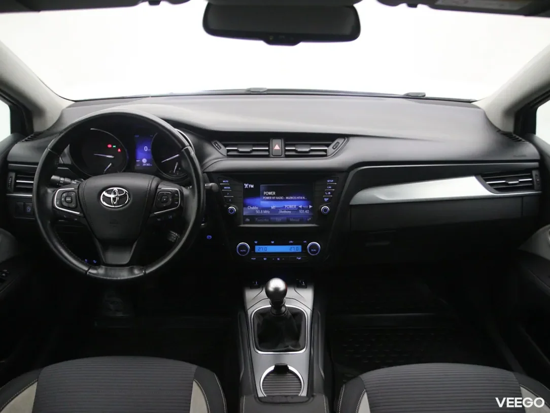 Toyota Avensis 2 105kW
