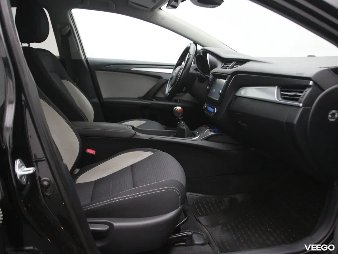 Toyota Avensis 2 105kW