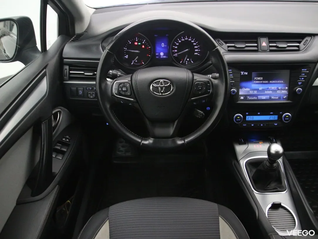 Toyota Avensis 2 105kW