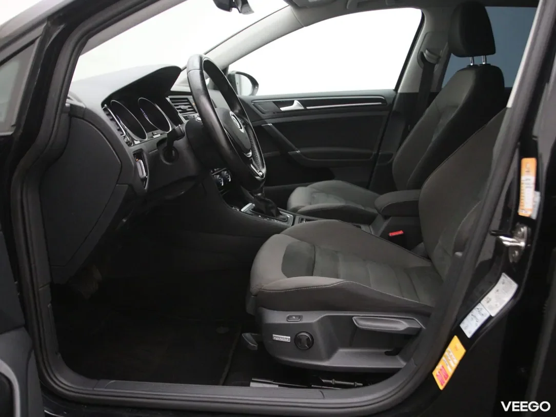 Volkswagen Golf 1.6 85kW