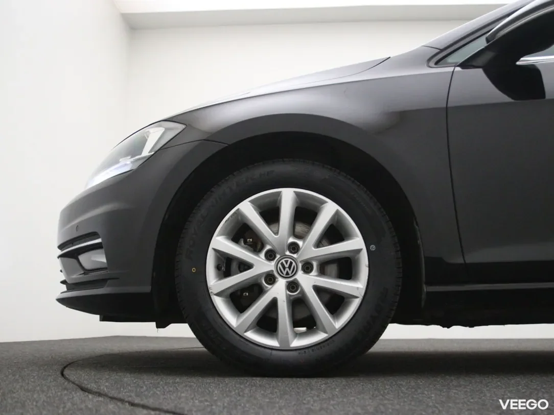 Volkswagen Golf 1.6 85kW