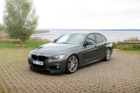 BMW 320 2.0 135kW thumbnail