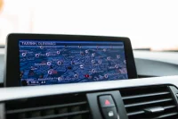 BMW 320 2.0 135kW thumbnail