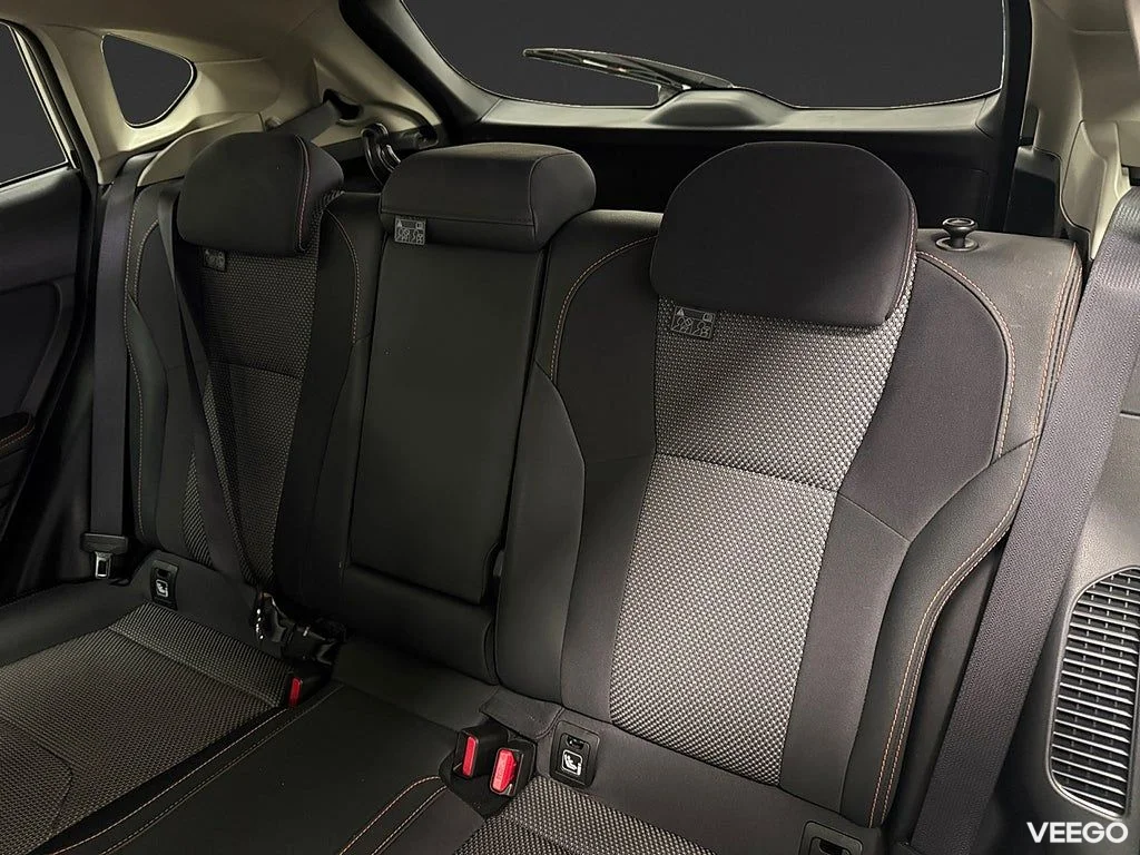 Subaru XV e-Boxer XFuel 150HK /B-Kamera /Keyless 110kW