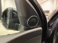 Volkswagen Golf Golf R 2.0 TSI 4M DSG 270HK /Milltek /Taklucka 199kW thumbnail