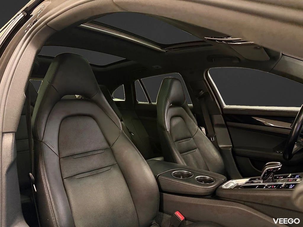 Porsche Panamera Sport Turismo PDK 330HK /Pano /Drag /Bose 243kW