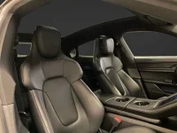 Porsche Taycan 571HK /P-Display /Pano /Se Spec /Moms 420kW thumbnail