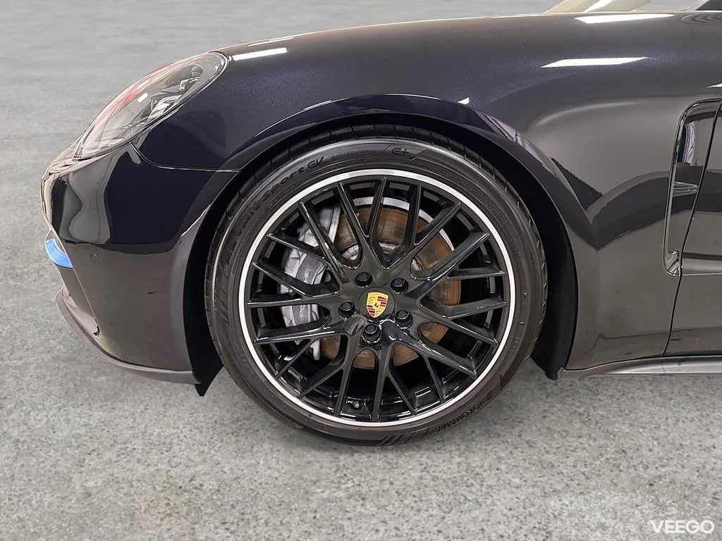 Porsche Panamera Sport Turismo PDK 330HK /Pano /Drag /Bose 243kW