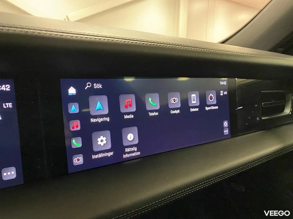 Porsche Taycan 571HK /P-Display /Pano /Se Spec /Moms 420kW