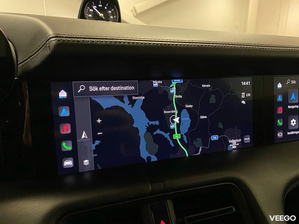 Porsche Taycan 571HK /P-Display /Pano /Se Spec /Moms 420kW