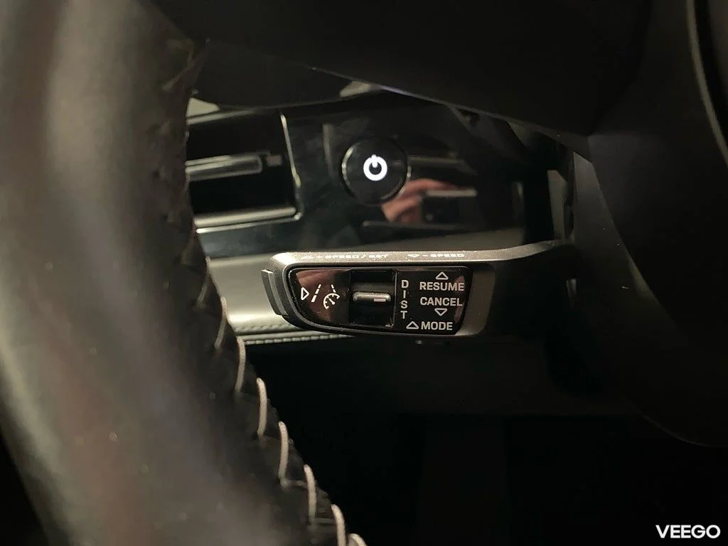 Porsche Taycan 571HK /P-Display /Pano /Se Spec /Moms 420kW