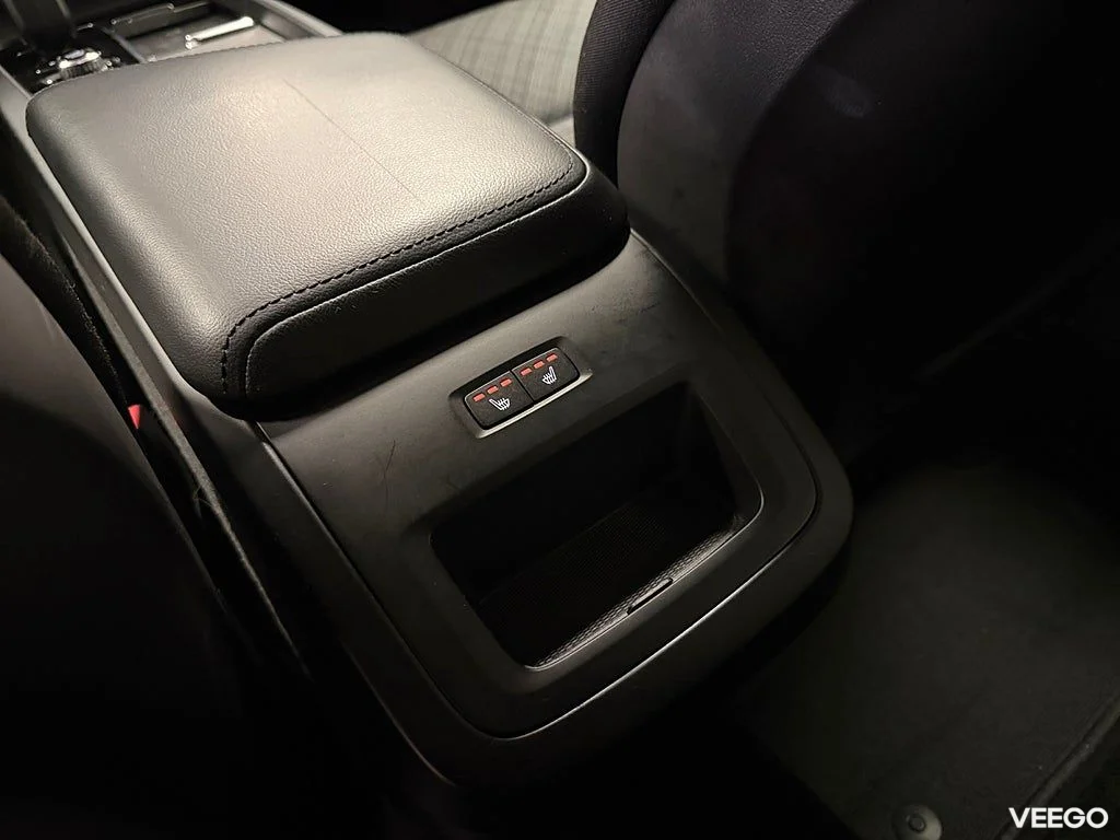 Volvo XC60 B4 AWD 197HK /Drag /Värmare /Moms 145kW