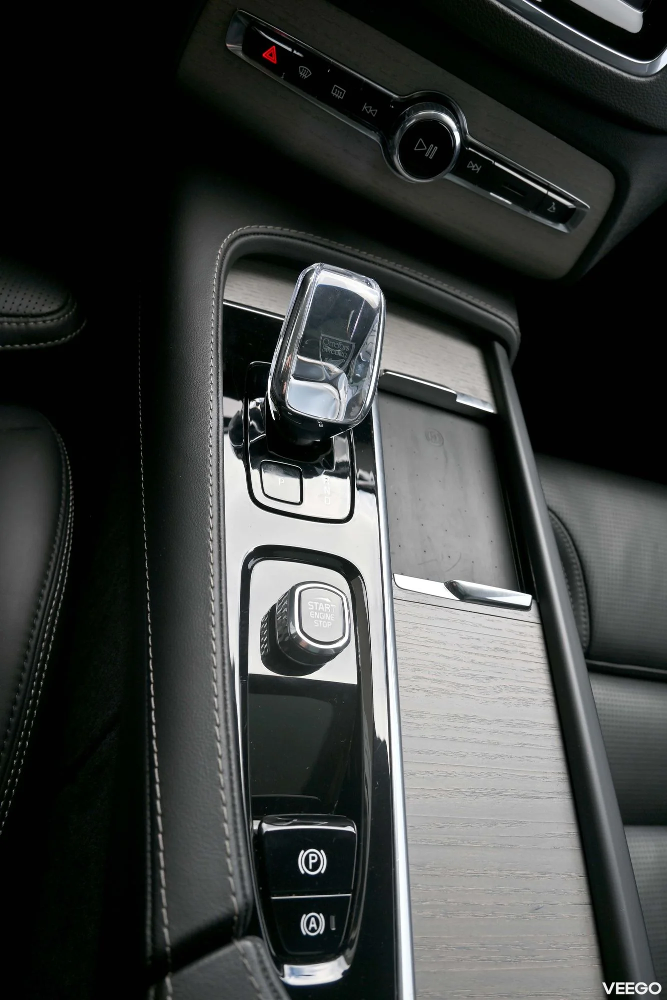 Volvo XC90 AWD T8 H&K 4C LUXURY+ ULTRA BRIGHT XENIUM INTELLI FULL MY2024 2 335kW