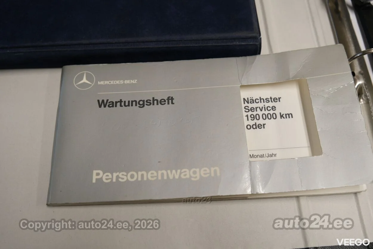 Mercedes-Benz S560 - 5.6 220kW