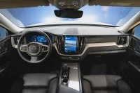 Volvo XC60 2.0 B4 Mild-Hybrid Plus Dark AWD 2 145kW thumbnail
