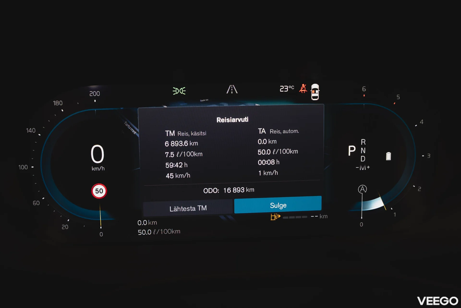 Volvo XC60 2.0 B4 Mild-Hybrid Plus Dark AWD 2 145kW