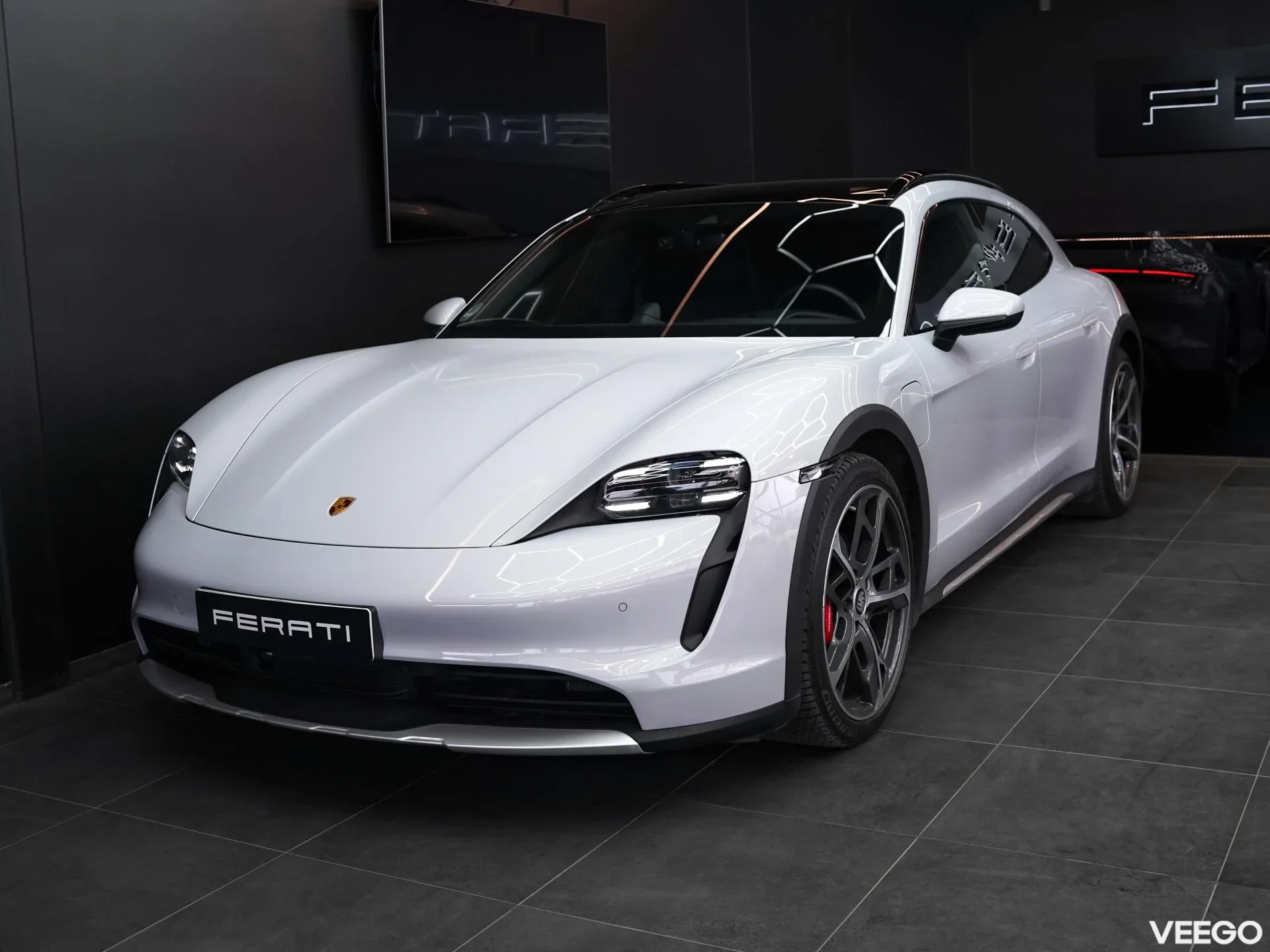 Porsche Taycan 350kW