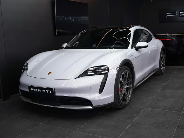 Image of Porsche Taycan 350kW