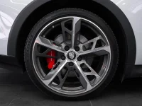 Porsche Taycan 350kW thumbnail