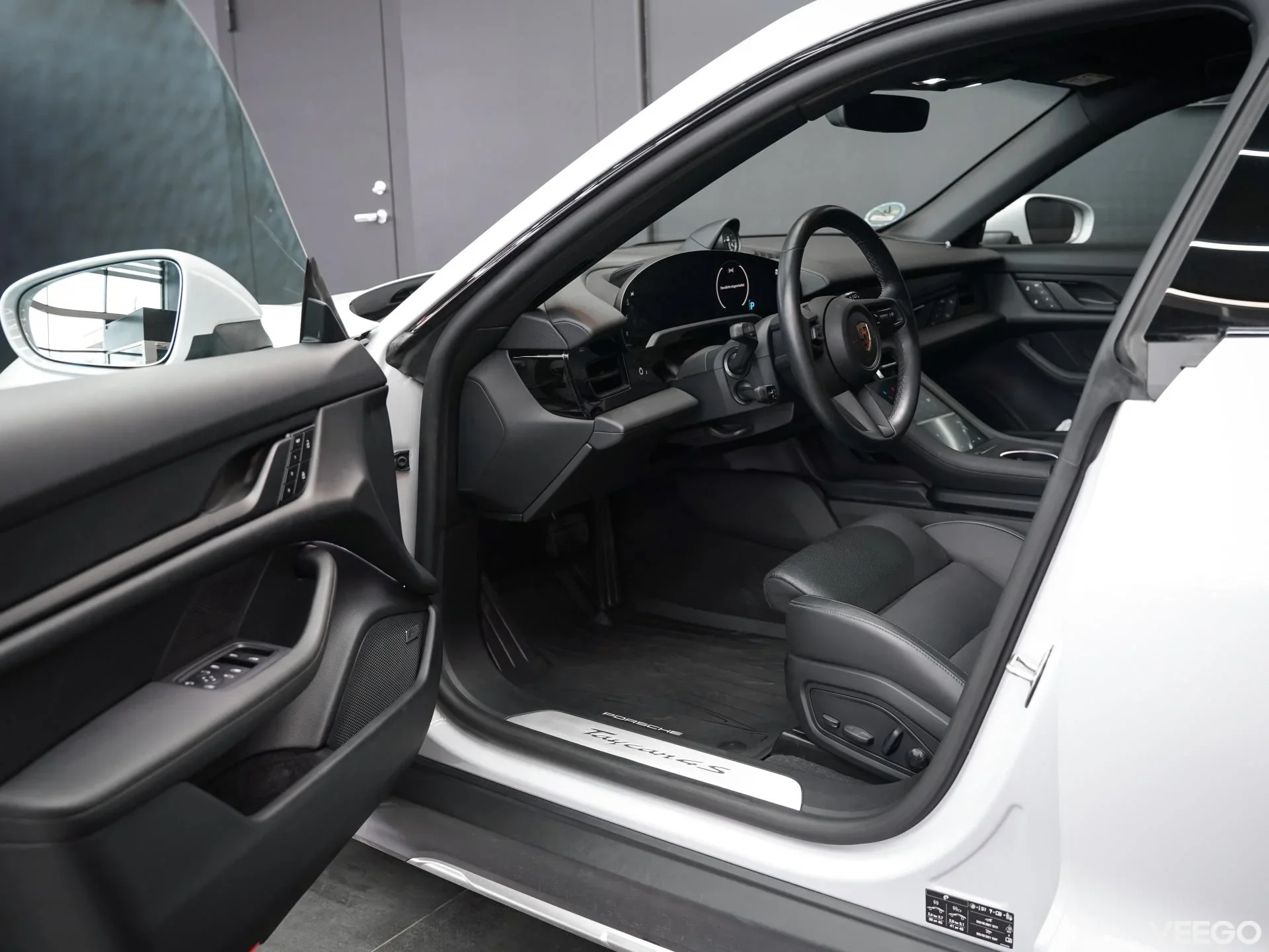 Porsche Taycan 350kW