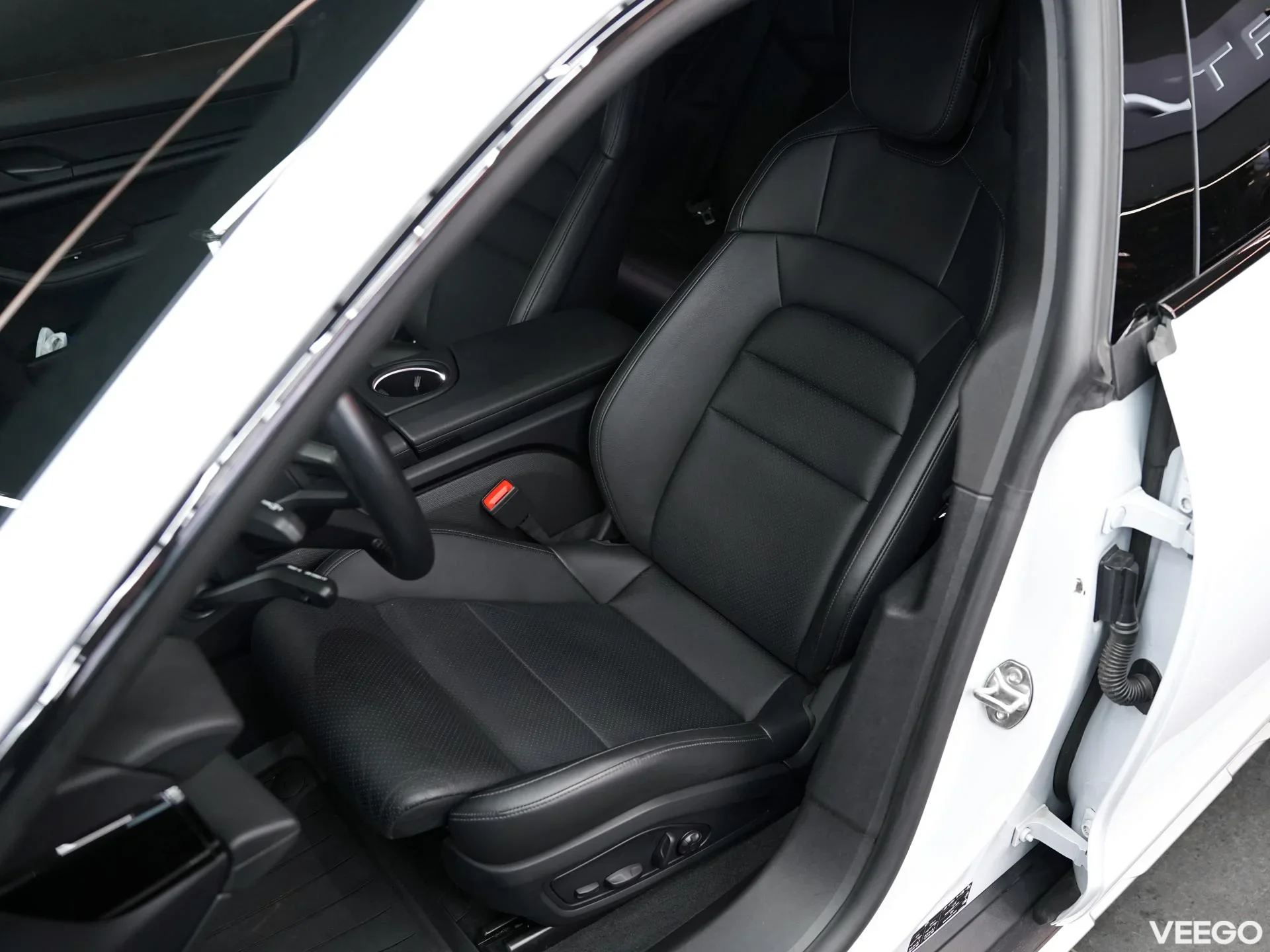 Porsche Taycan 350kW