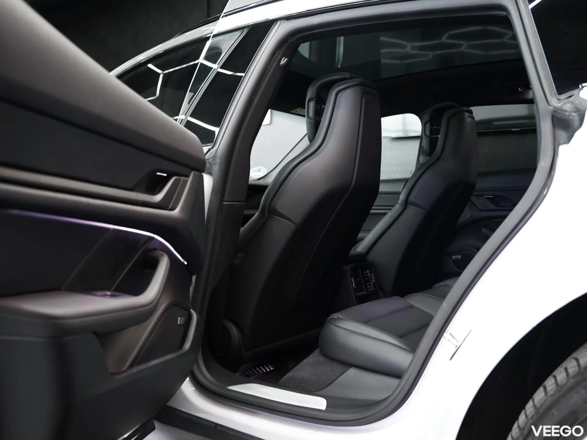 Porsche Taycan 350kW