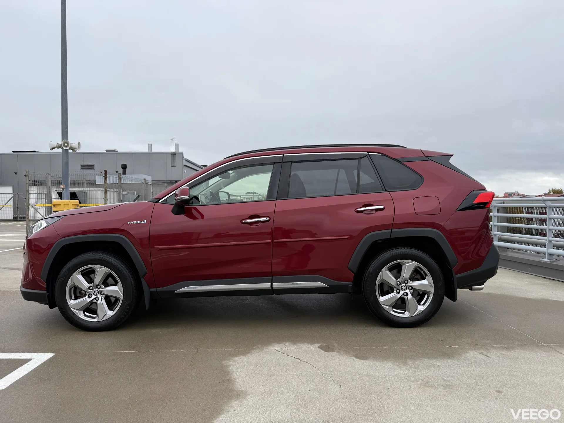 Toyota RAV4 Premium Hybrid 2.5 131kW