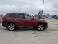 Toyota RAV4 Premium Hybrid 2.5 131kW thumbnail