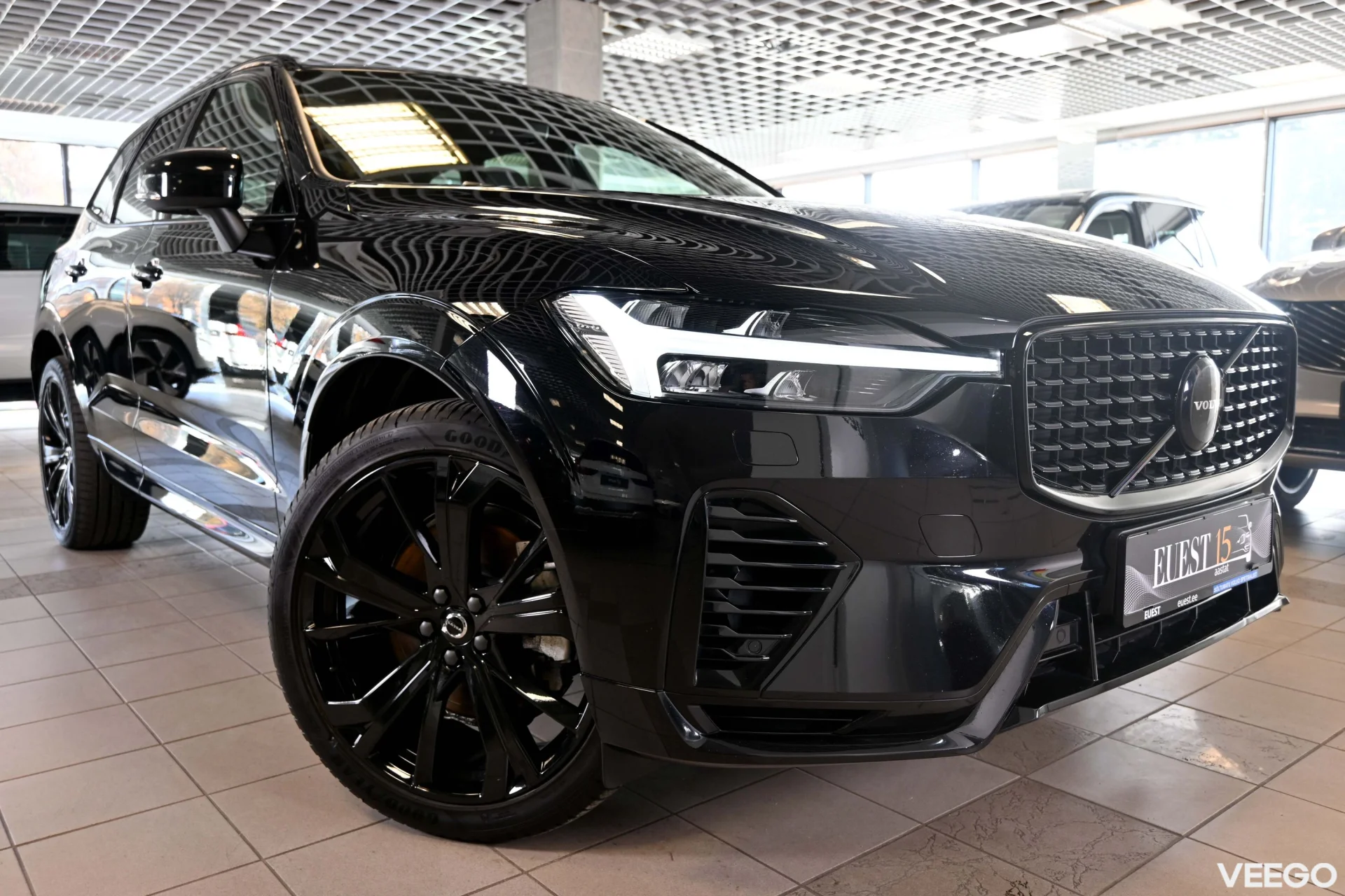 Volvo XC60 AWD H&K BLACK EDITION INTELLI SAFE PRO XENIUM 2 293kW