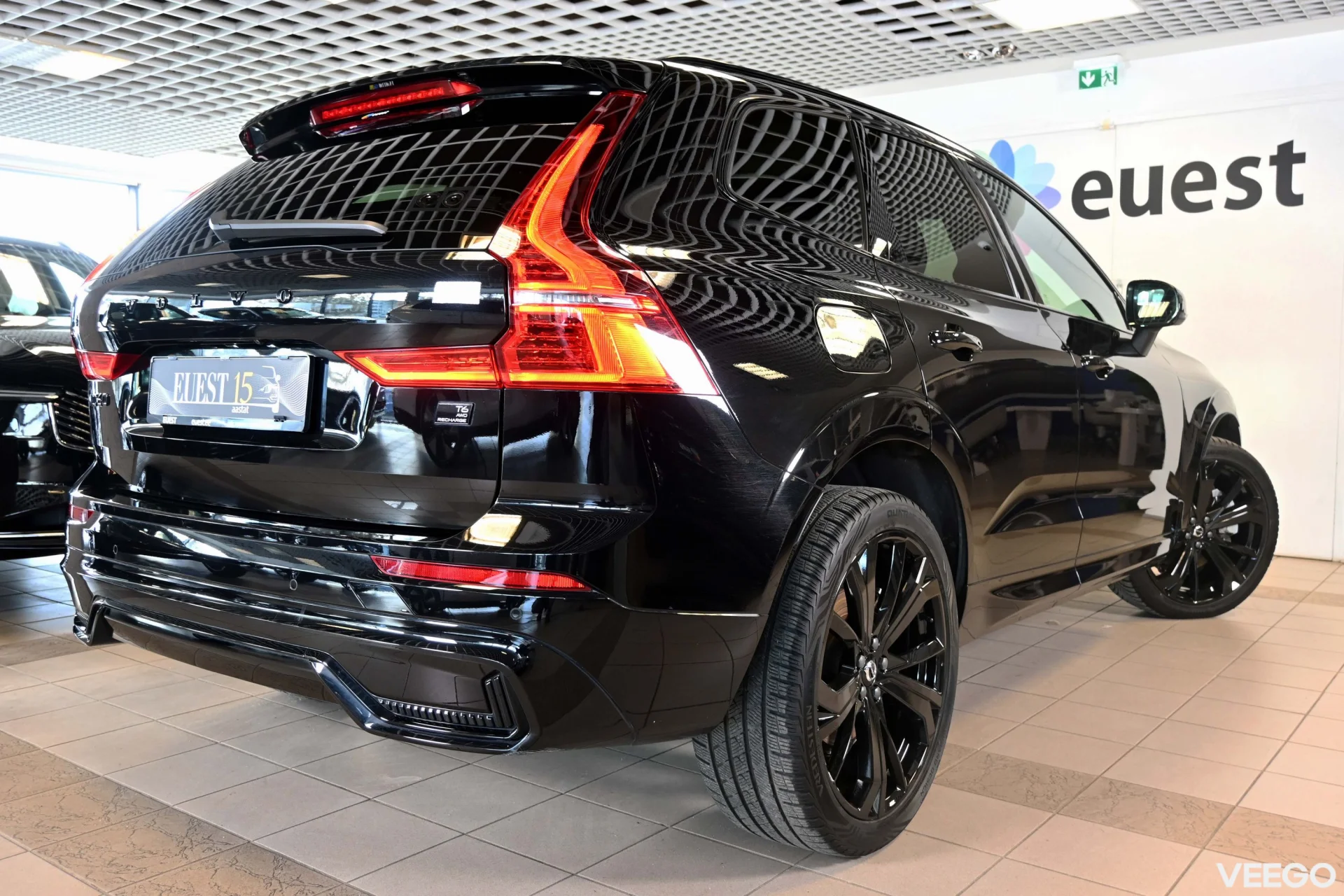 Volvo XC60 AWD H&K BLACK EDITION INTELLI SAFE PRO XENIUM 2 293kW
