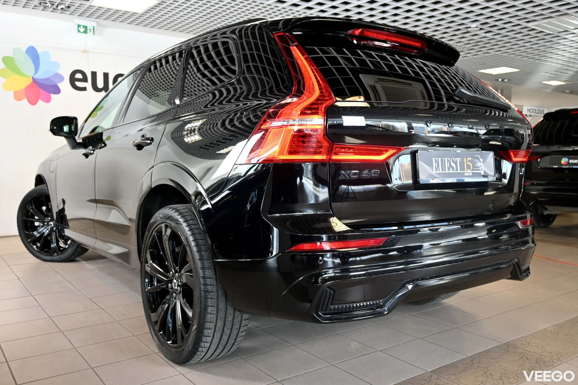 Volvo XC60 AWD H&K BLACK EDITION INTELLI SAFE PRO XENIUM 2 293kW