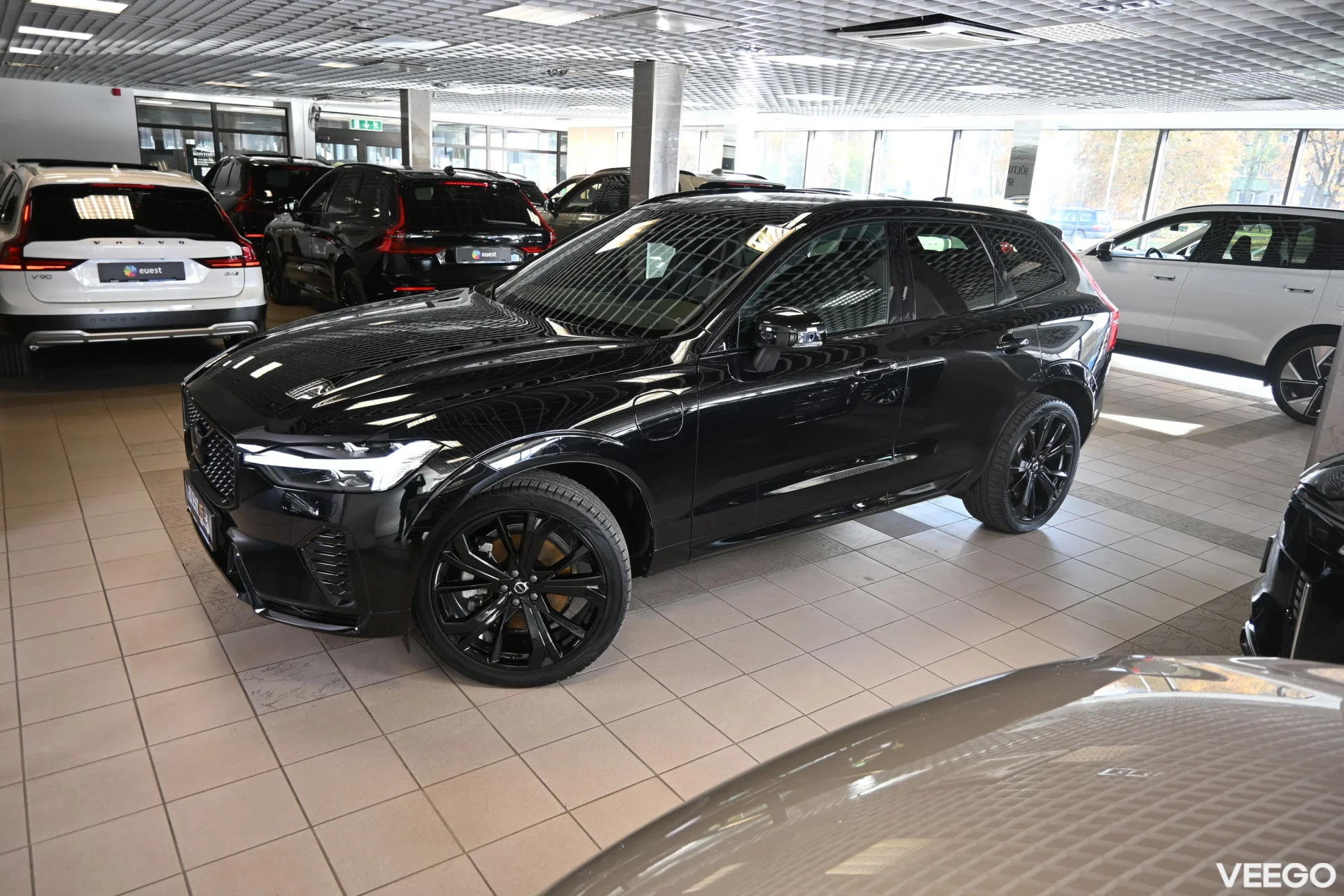 Volvo XC60 AWD H&K BLACK EDITION INTELLI SAFE PRO XENIUM 2 293kW