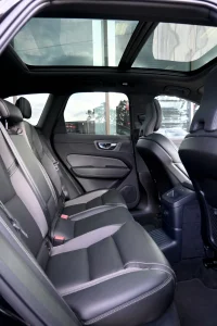 Volvo XC60 AWD H&K BLACK EDITION INTELLI SAFE PRO XENIUM 2 293kW thumbnail