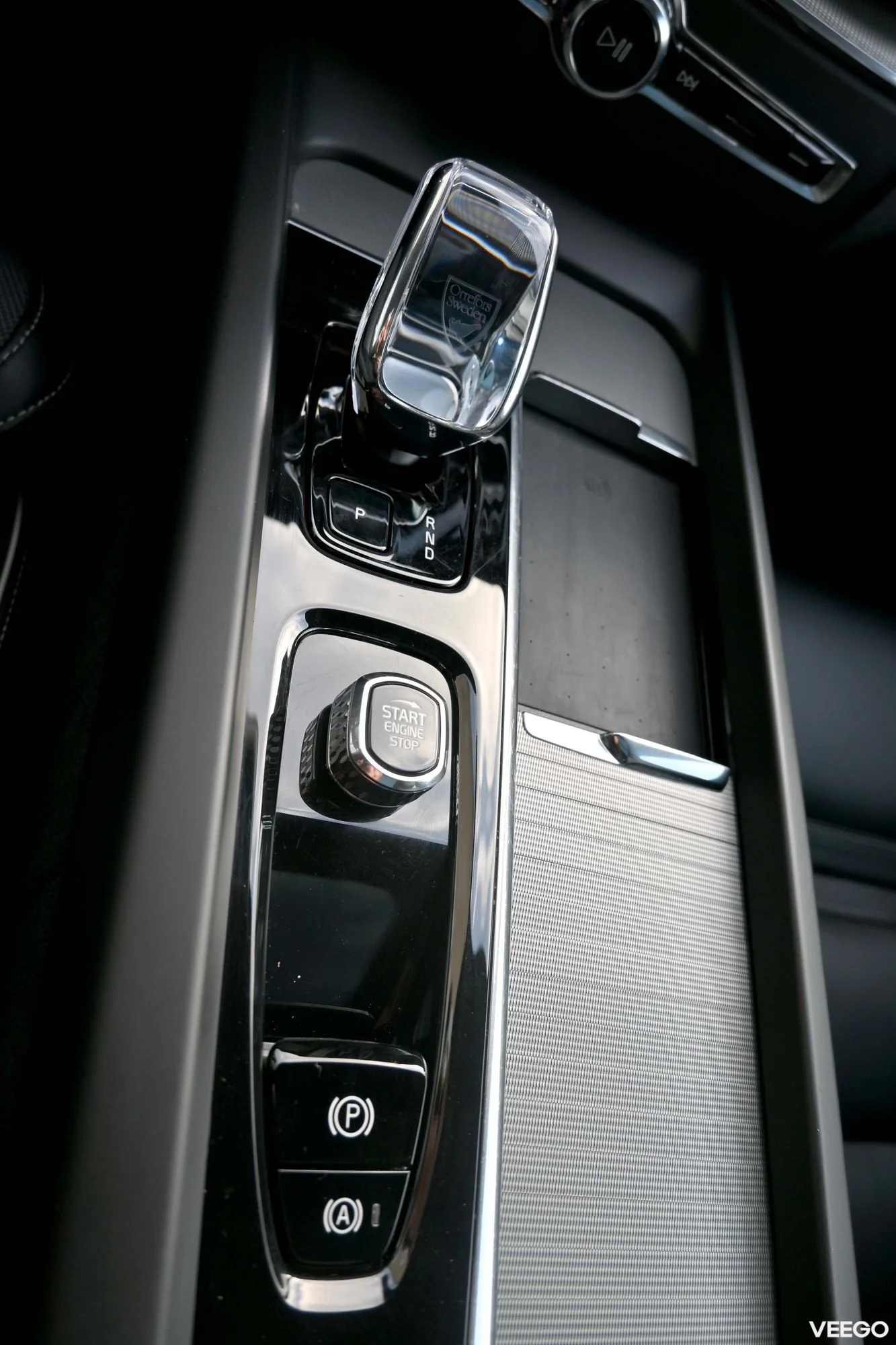 Volvo XC60 AWD H&K BLACK EDITION INTELLI SAFE PRO XENIUM 2 293kW