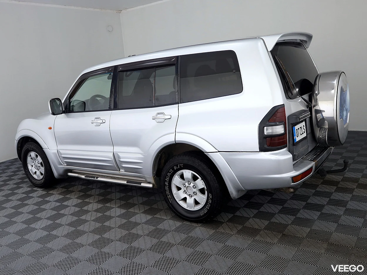 Mitsubishi Pajero 3.2 121kW
