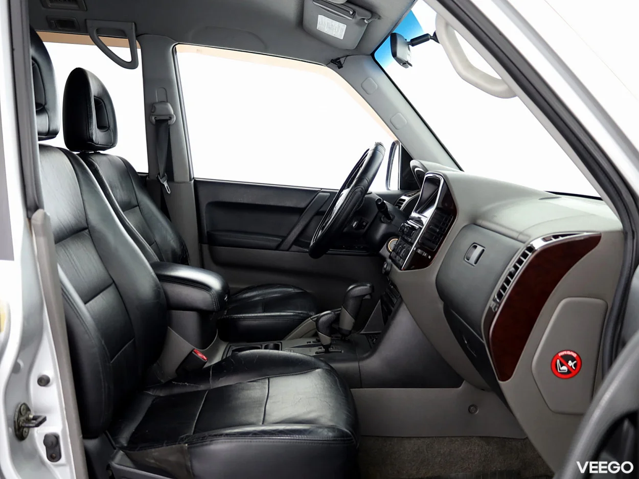 Mitsubishi Pajero 3.2 121kW