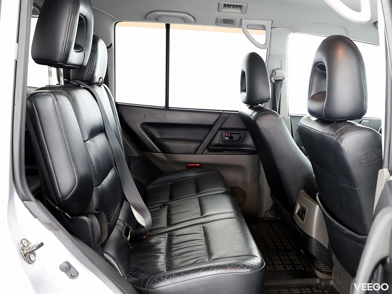 Mitsubishi Pajero 3.2 121kW