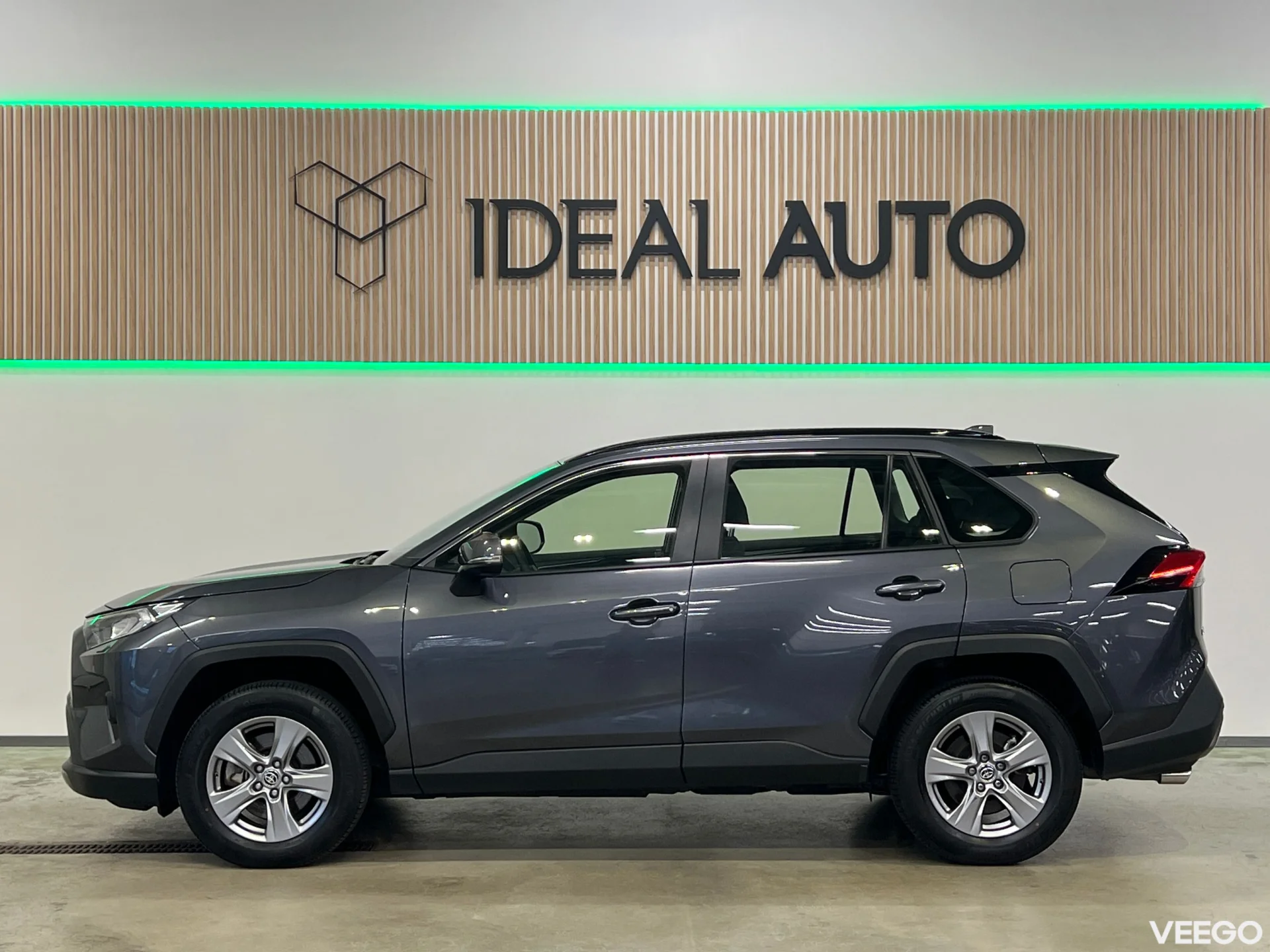 Toyota RAV4 - 2.5 131kW