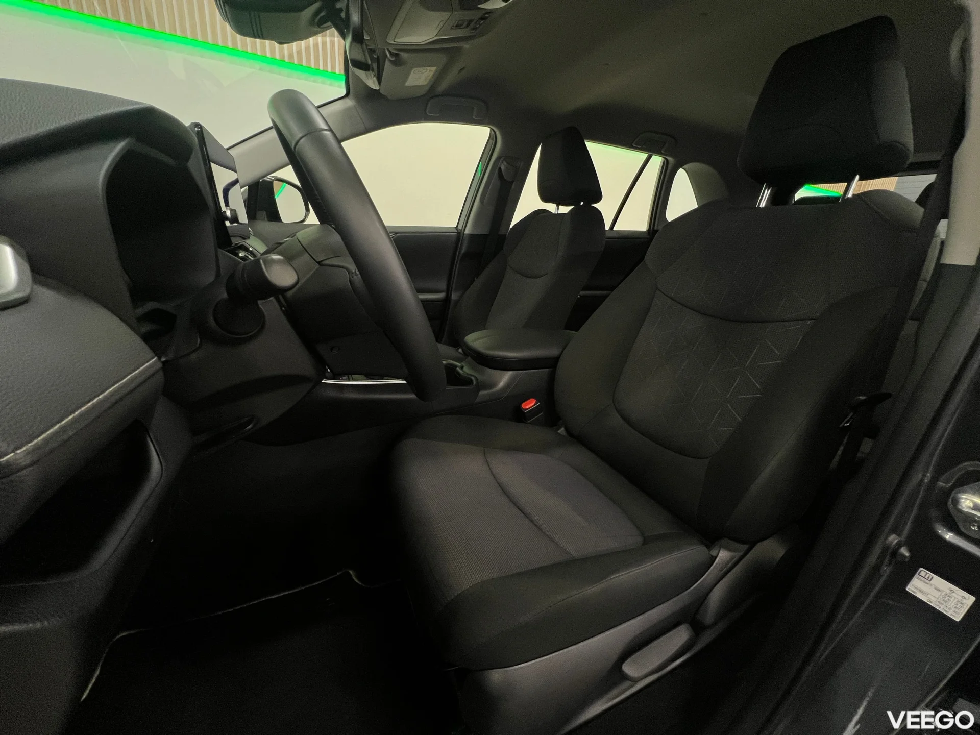 Toyota RAV4 - 2.5 131kW