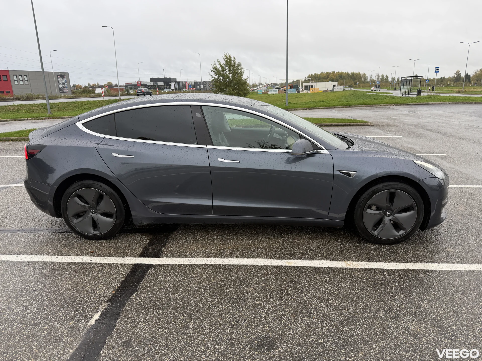 Tesla Model 3 AWD Long Range / UUS AKU 0.0 153kW