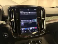 Volvo XC40 Recharge T5 DCT 262HK R-Design /Pano /H/K /Drag 193kW