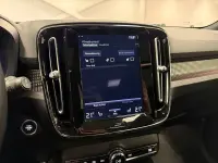 Volvo XC40 Recharge T5 DCT 262HK R-Design /Pano /H/K /Drag 193kW